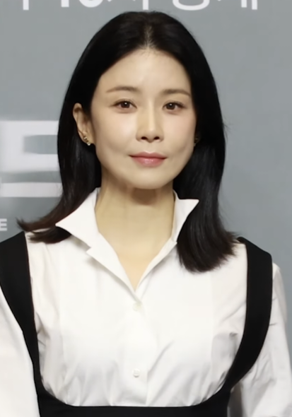 李寶英