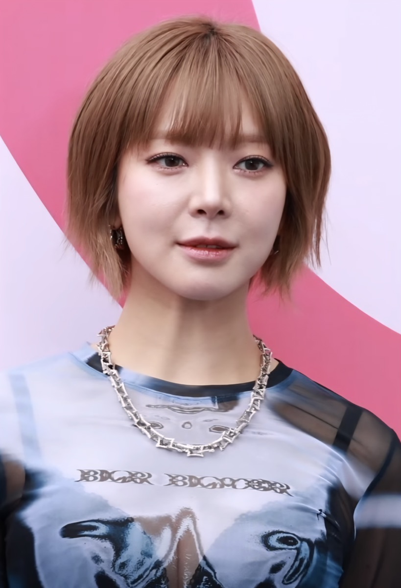 朴草娥